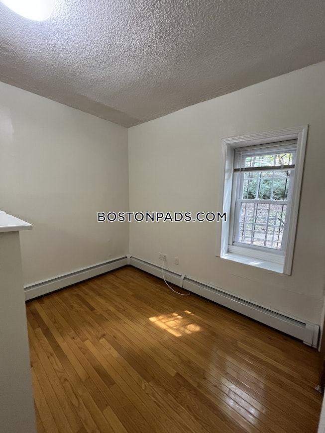 Roxbury Crossing - $1,975 /mo