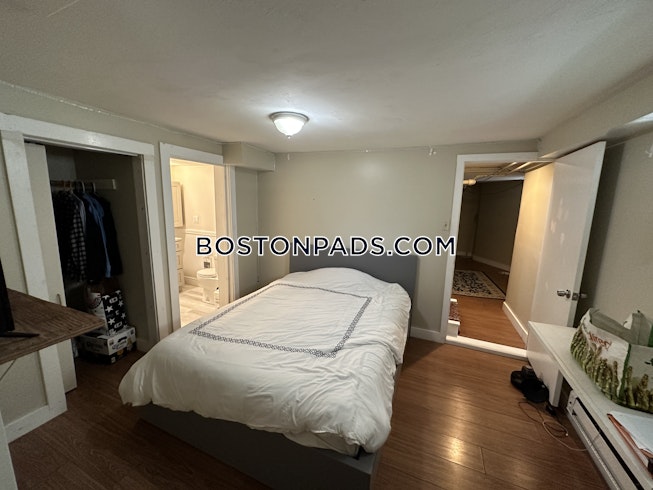 Somerville - $5,550 /mo