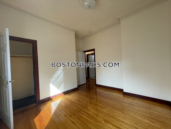 Boston - $3,400 /mo