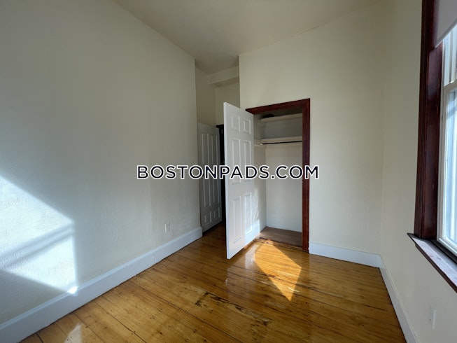 Boston - $3,400 /mo