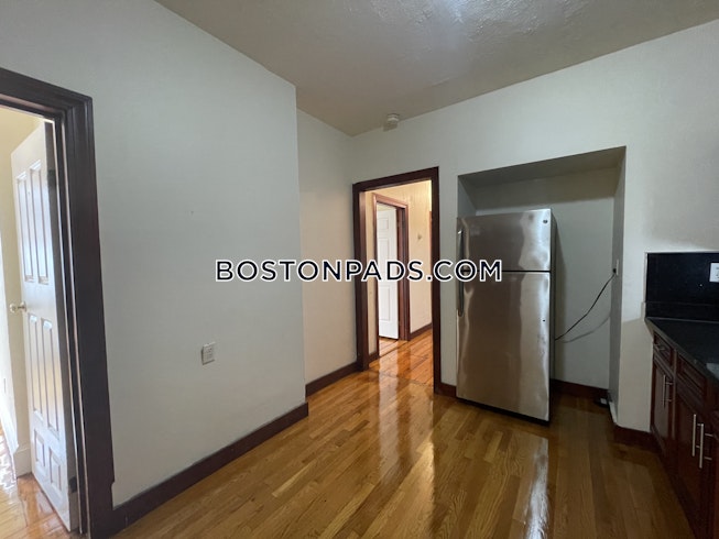 Boston - $3,400 /mo