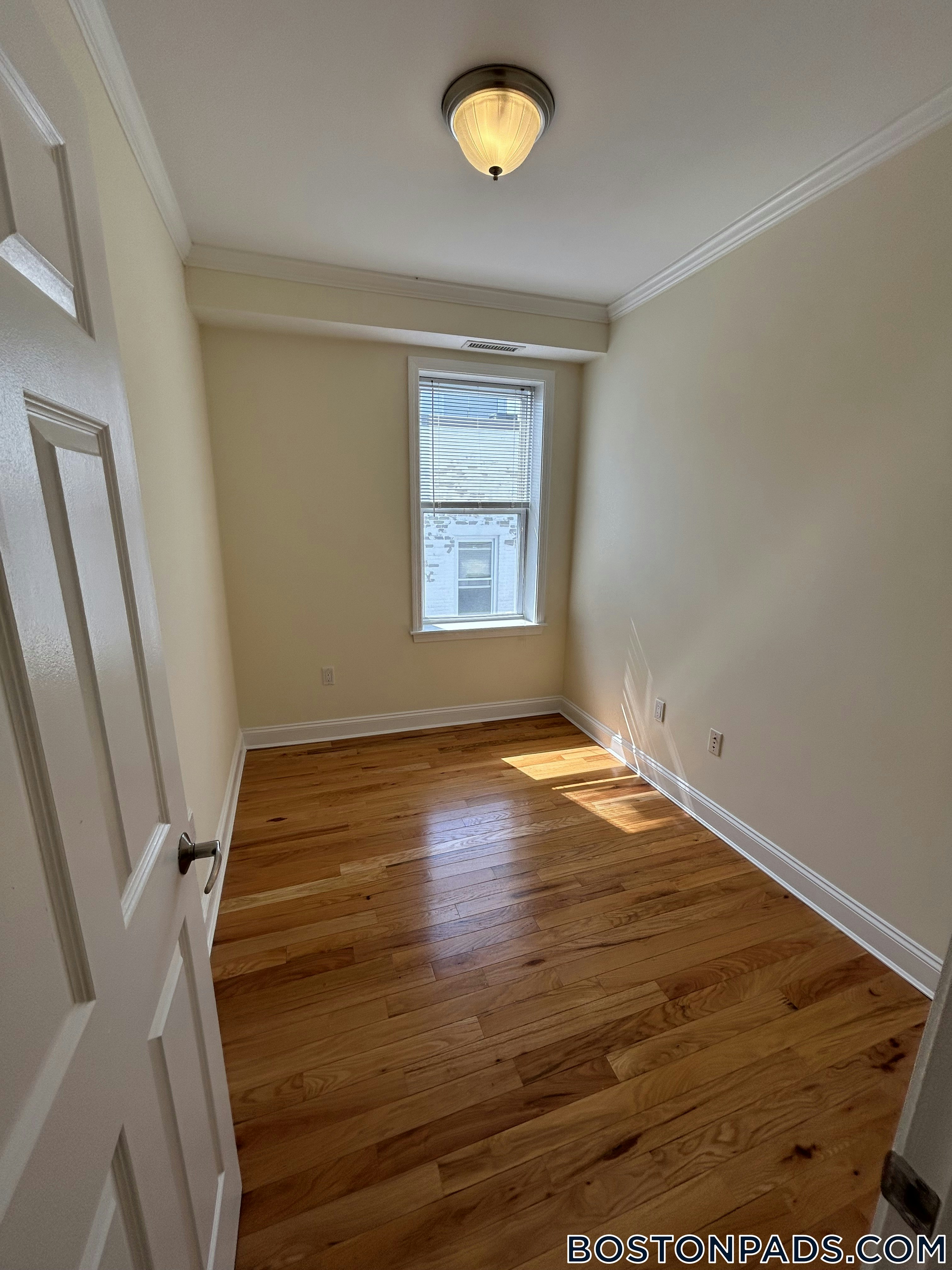 Cambridge - $3,395