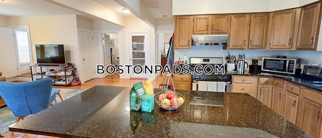 Boston - $4,550 /mo