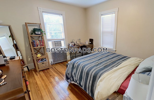 Boston - $4,550 /mo