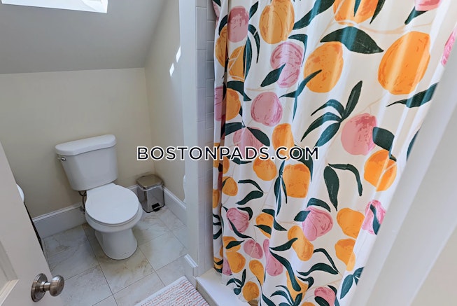 Boston - $4,550 /mo