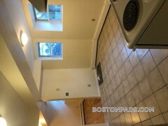 Cambridge - $2,800