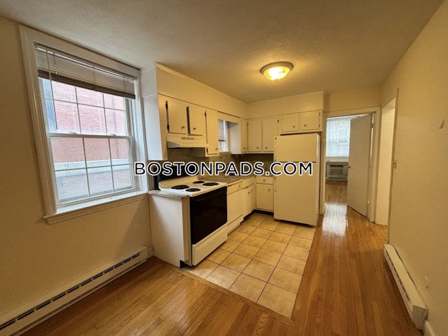 Boston - $3,495 /mo