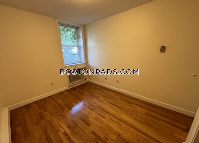 Boston - $3,495 /mo