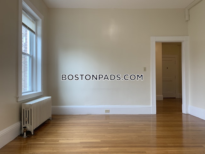 Brookline - $2,100 /mo