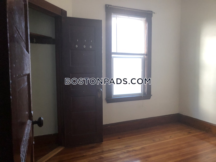 Boston - $2,200 /month