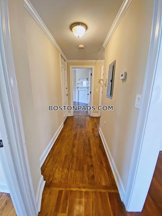 Boston - $3,150 /mo