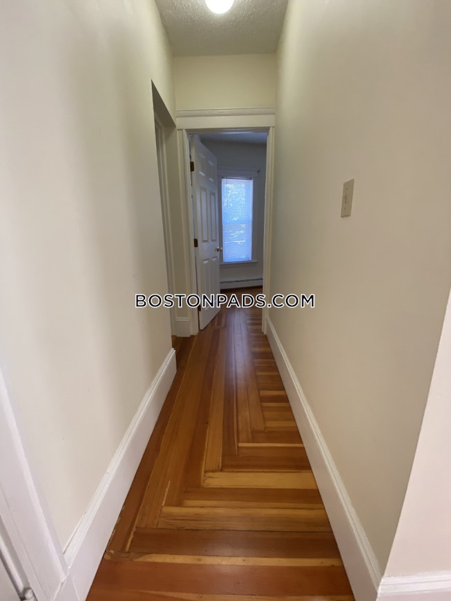 Somerville - $3,900 /mo