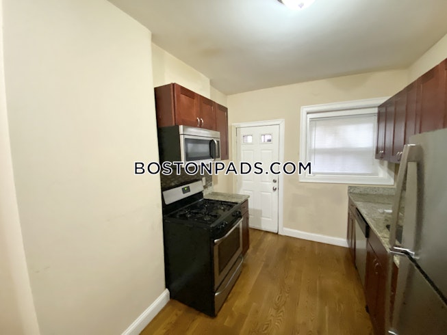 Boston - $2,595 /mo