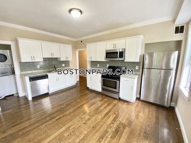 Boston - $3,150 /mo