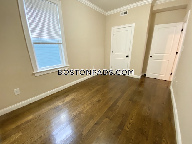 Boston - $3,150 /mo