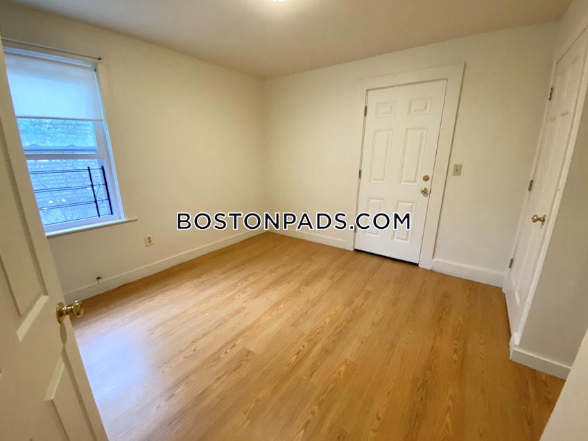 Boston - $4,600 /month