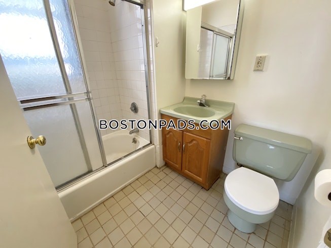 Brookline - $4,750 /mo