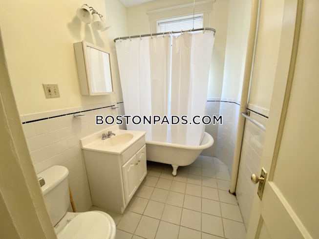 Boston - $1,625 /mo