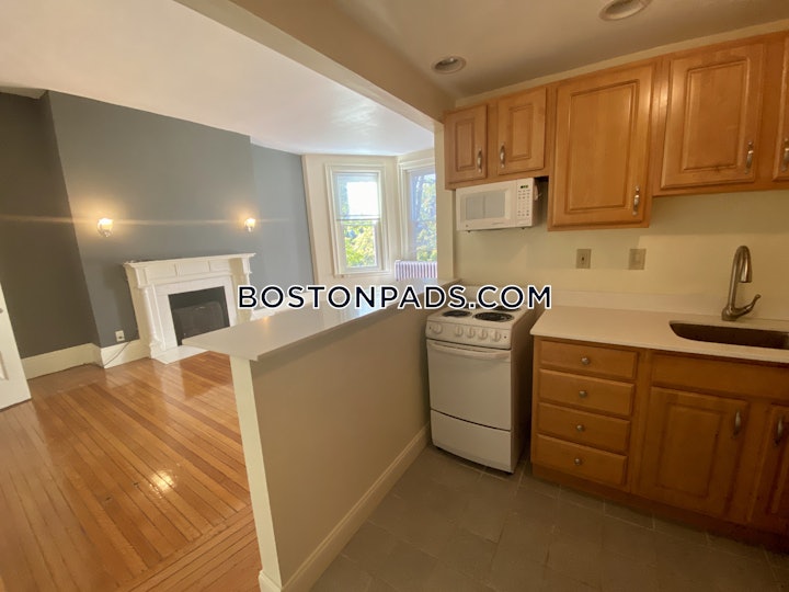 back-bay-apartment-for-rent-studio-1-bath-boston-2800-4110294 