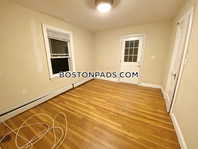 Boston - $4,500 /mo