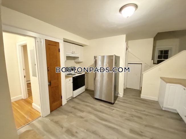 Boston - $4,500 /mo