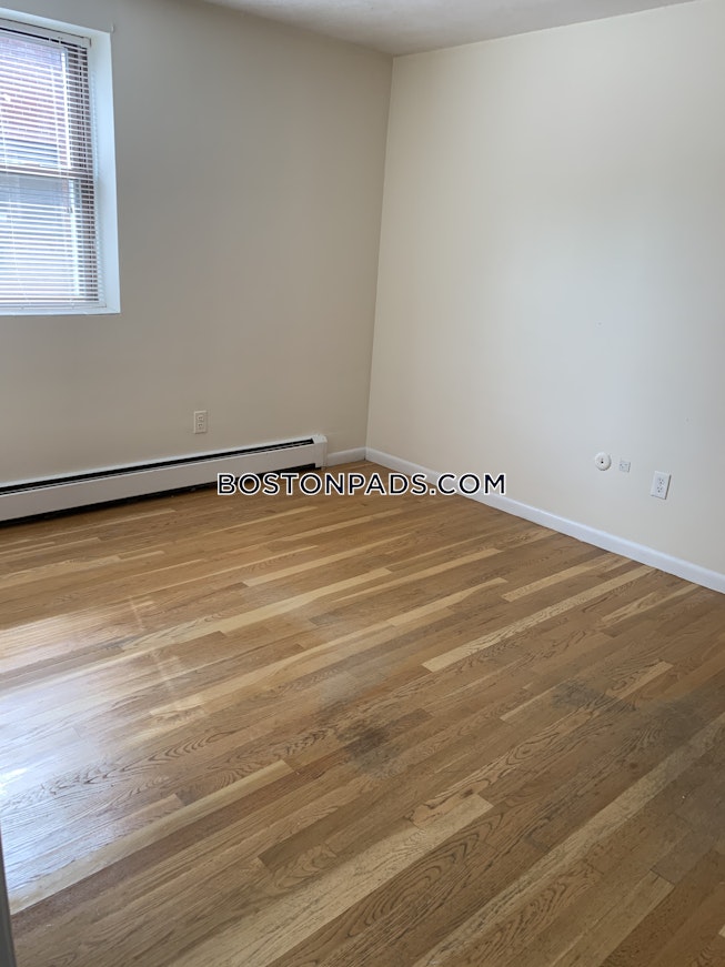 Boston - $2,000 /mo