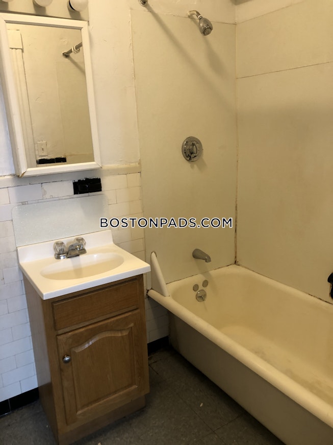 Boston - $2,625 /mo