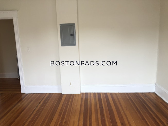 Boston - $2,625 /mo