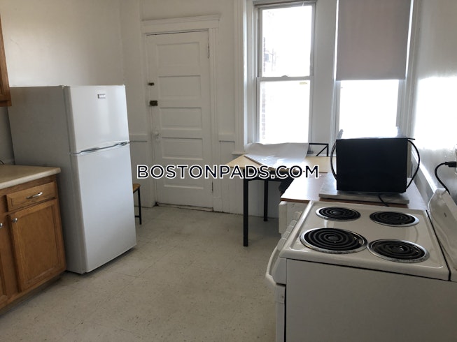 Boston - $2,625 /mo