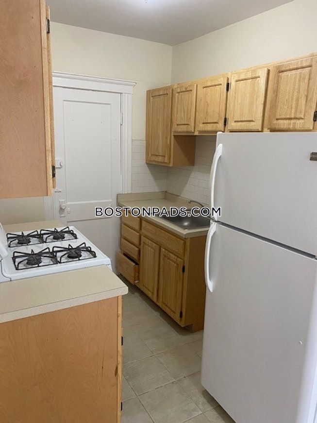 Boston - $2,125 /mo