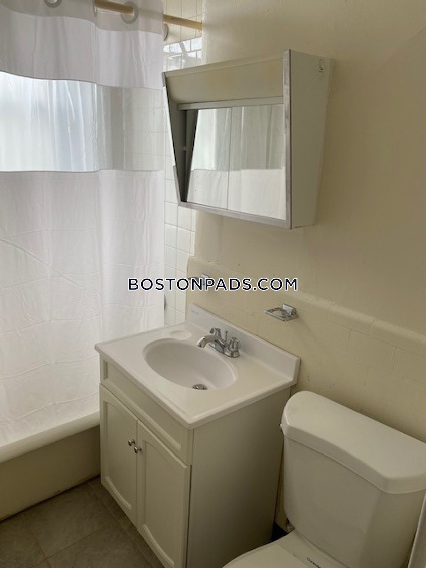 Boston - $2,500 /month