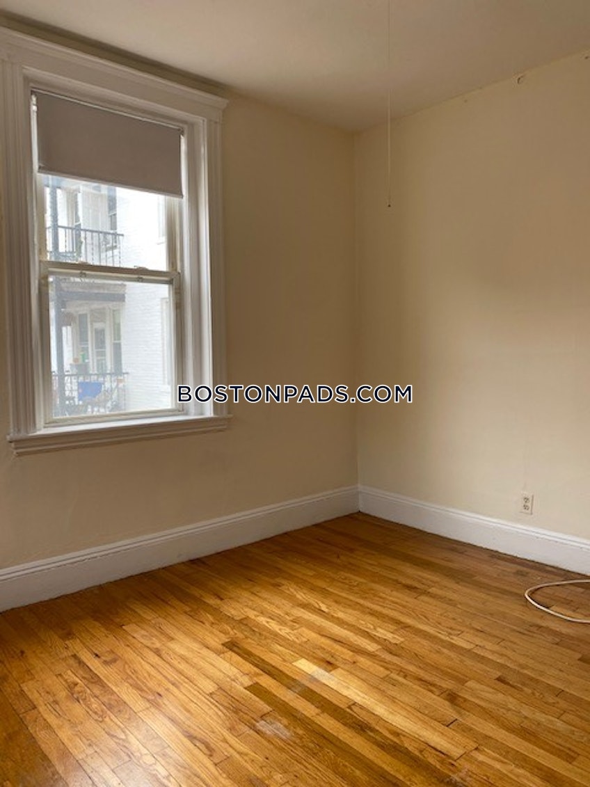 Boston - $2,500 /month