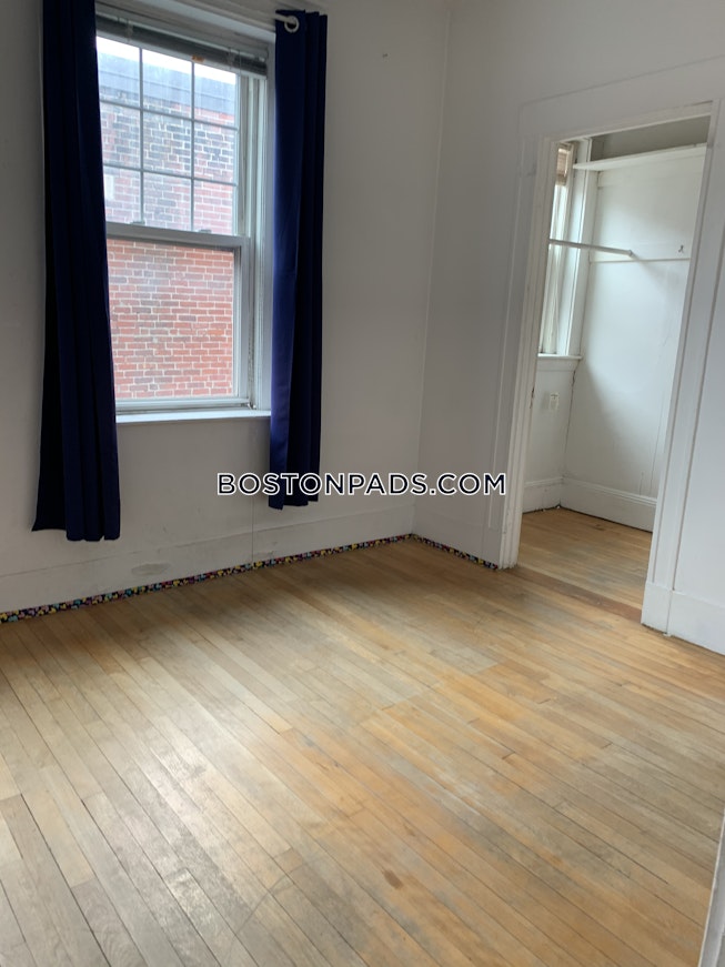 Boston - $3,450 /mo