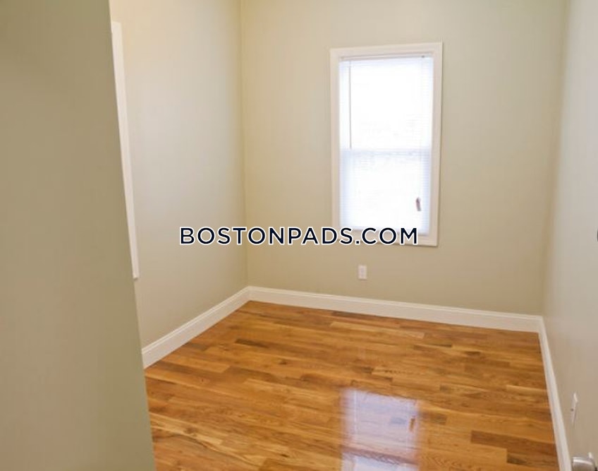 Boston - $4,450 /month