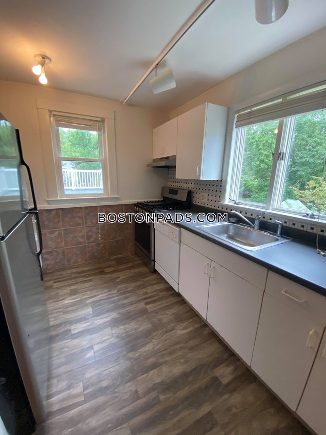 Cambridge - $3,600 /mo