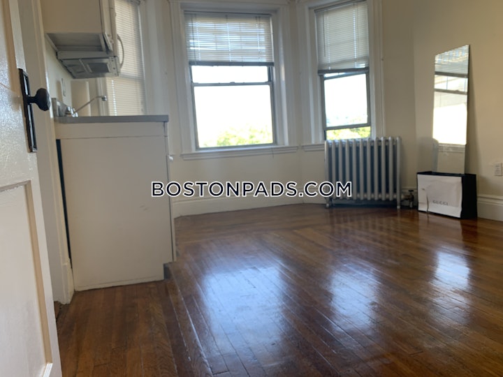 fenwaykenmore-apartment-for-rent-studio-1-bath-boston-2000-4554911 