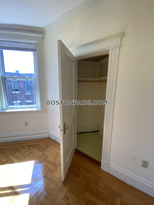 Boston - $1,625 /mo