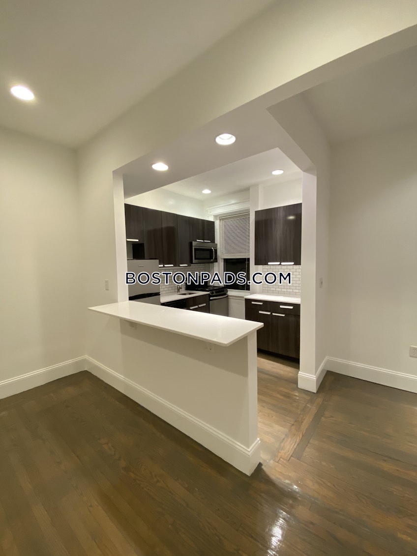 Boston - $2,800 /month