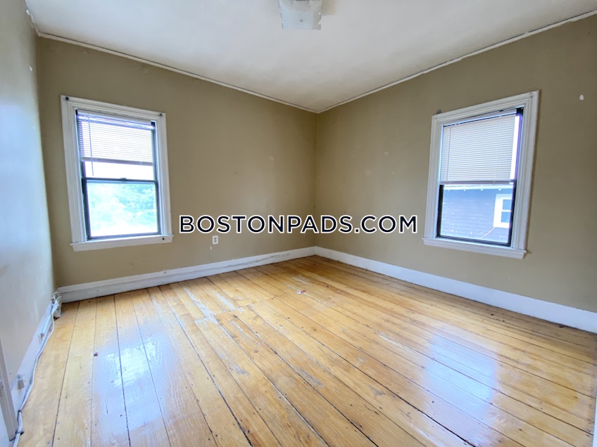 Boston - $6,300 /month