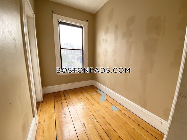 Boston - $6,300 /mo