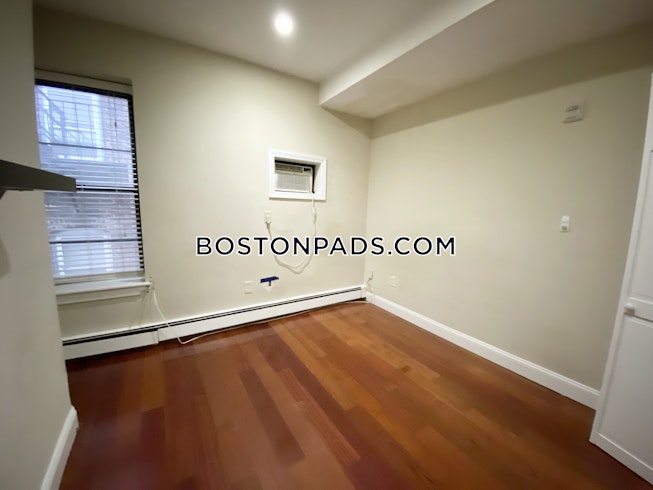 Boston - $3,500 /mo