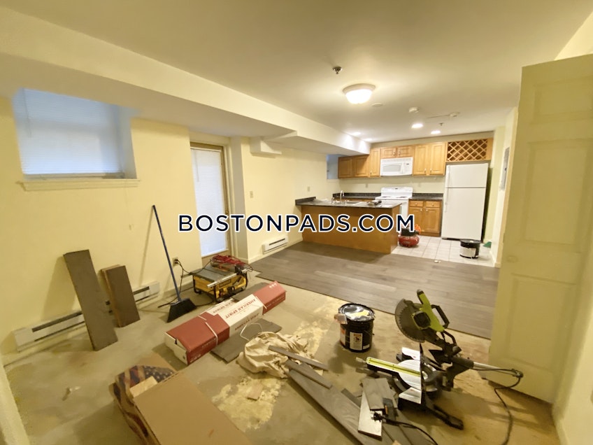 Boston - $2,200 /month