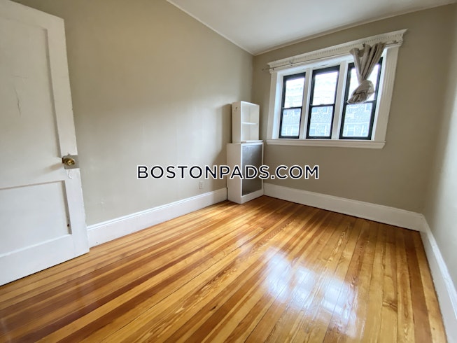 Boston - $2,415 /mo