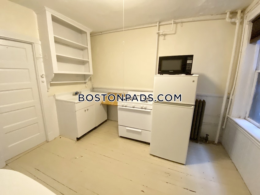 Boston - $1,700 /month