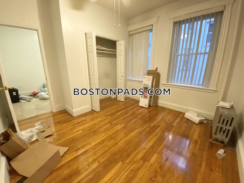 Boston - $3,000 /month