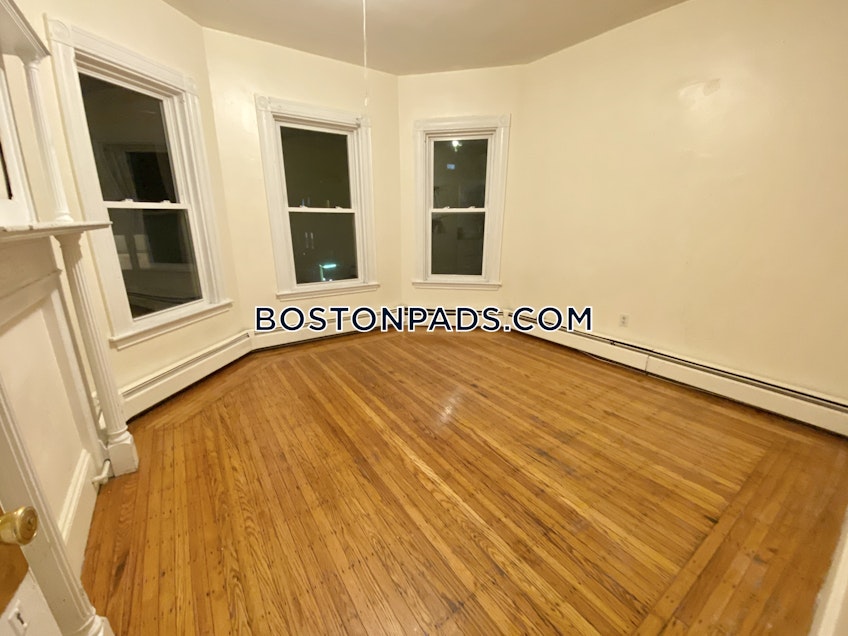 Boston - $3,300 /month