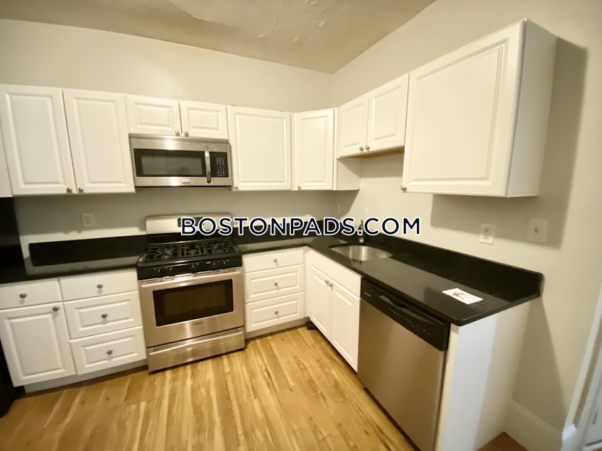 Boston - $3,300 /month