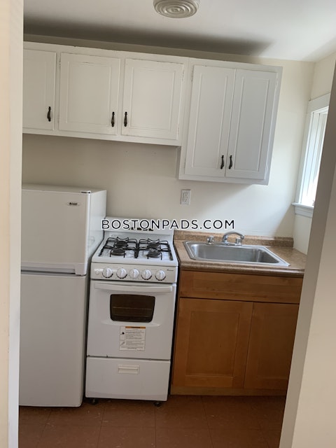 Cambridge - $2,400