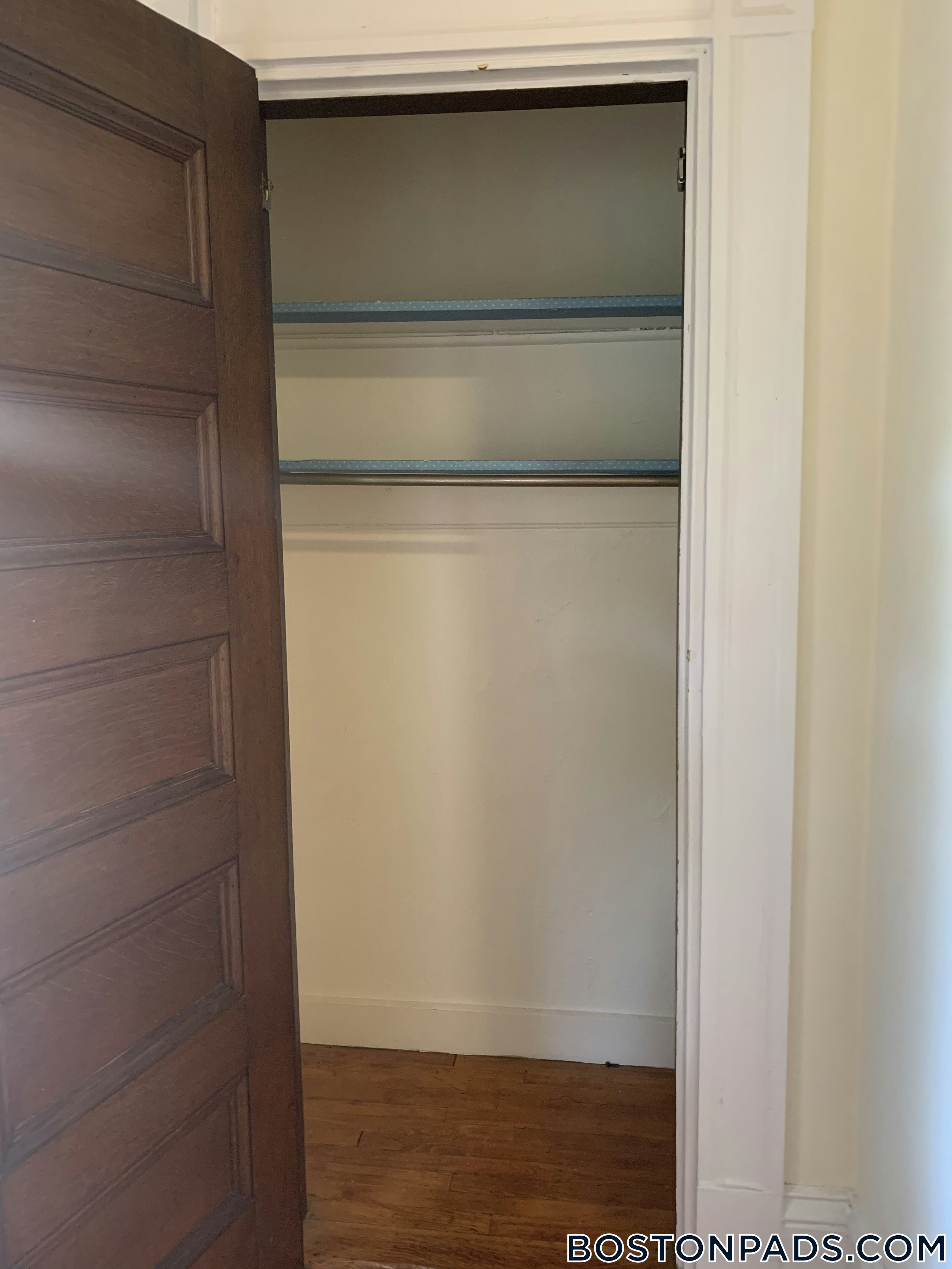 Cambridge - $2,700