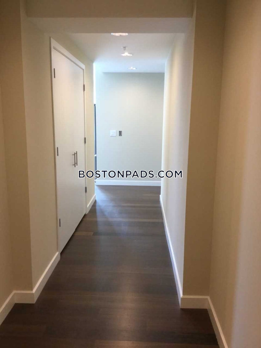 Boston - $18,411 /month